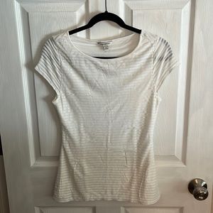 Banana Republic women’s short sleeve top